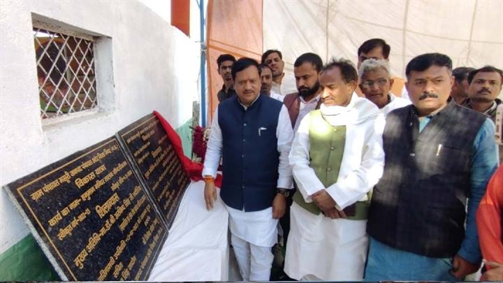 सभी पात्र व्यक्तियों को योजनाओं का लाभ दिलाना सुनिश्चित करें : सहकारिता मंत्री डॉ. भदौरिया